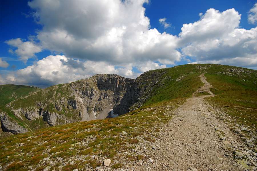 od lewej Krzesanica, Mułowa Przełęcz i Ciemniak