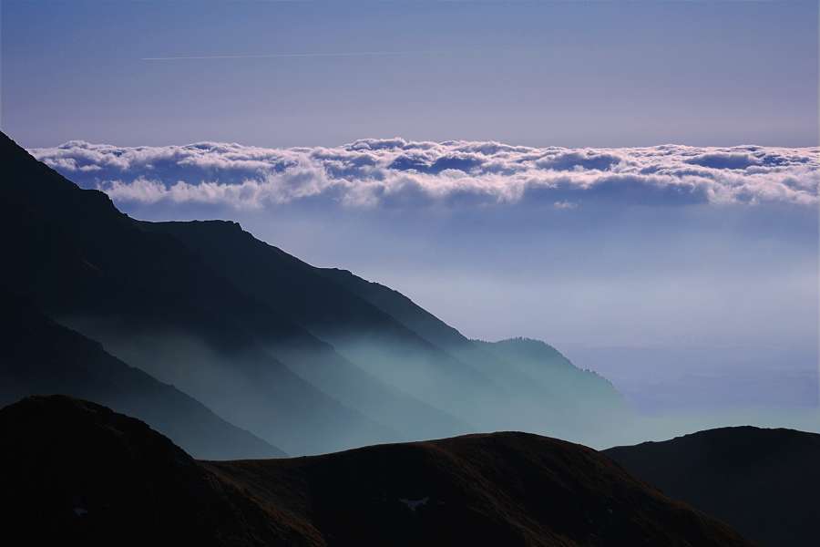 chmury i szczyty tatrzańskie